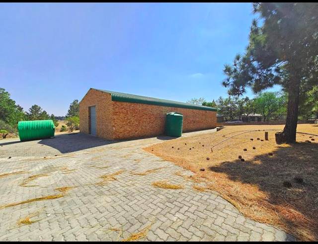 FARM FOR SALE IN ZONNEHOEWE